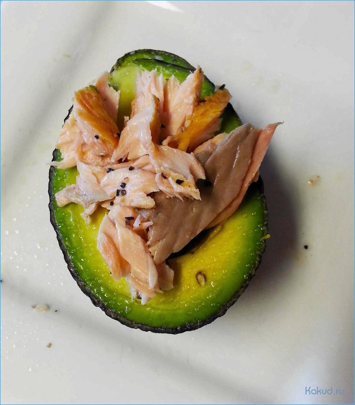 Блюдо авокадо с рыбой — рецепт приготовления и полезные свойства