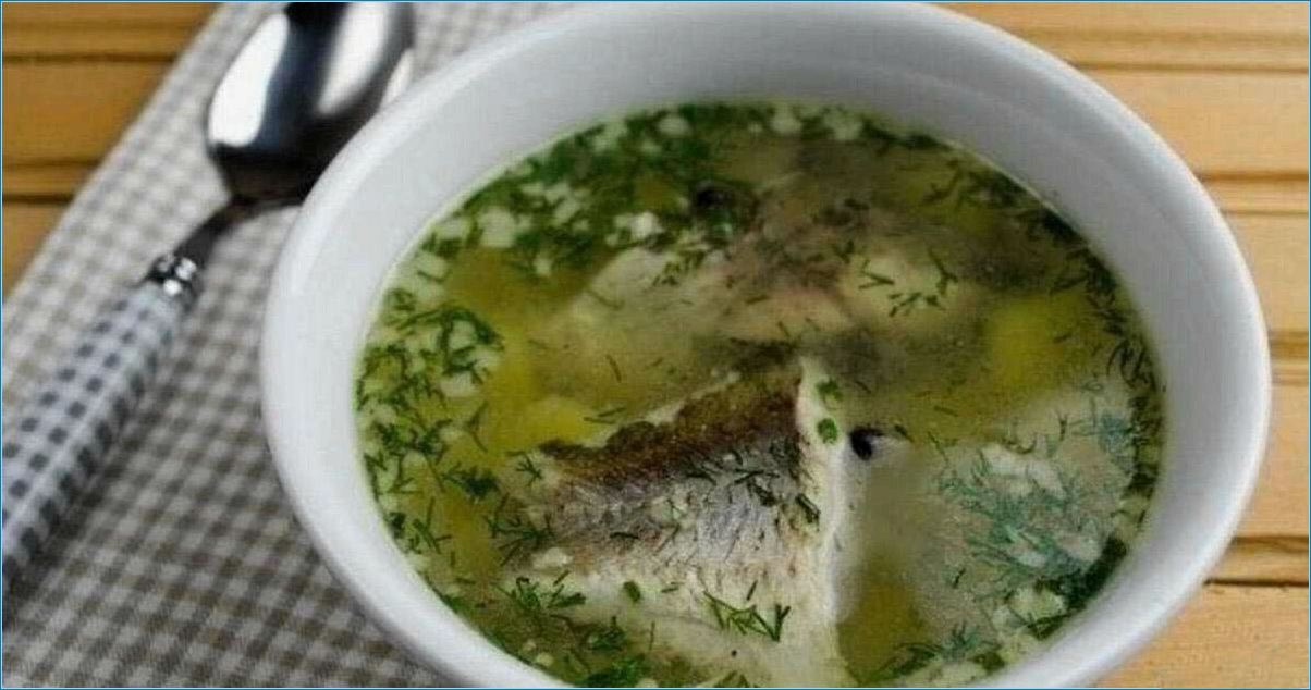 Приготовление аппетитного рыбного супа на основе свежей плотвы